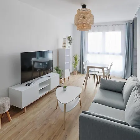 Ile De Nantes, 4 Personnes, Parking Inclus Apartment *