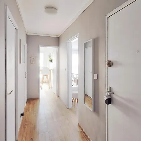 Apartment Ile De Nantes, 4 Personnes, Parking Inclus Nantes